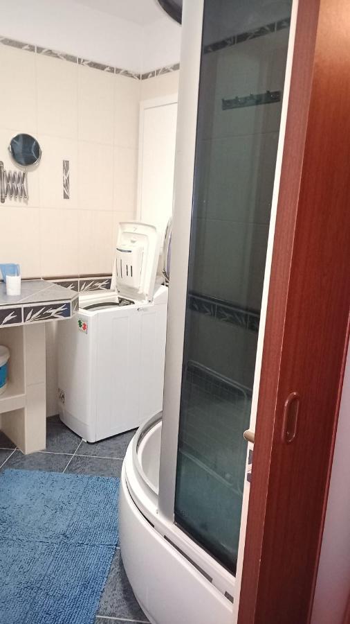 Wolf Apartman Pokojne Ubytovanie V Povazskej Bystrici Ticha Lokalita S Parkovanim Vsade Blizko Vhodne Pre Pracovne Cesty Turistiku Aj Oddych Plne Vybavena Kuchyna Považská Bystrica Extérieur photo