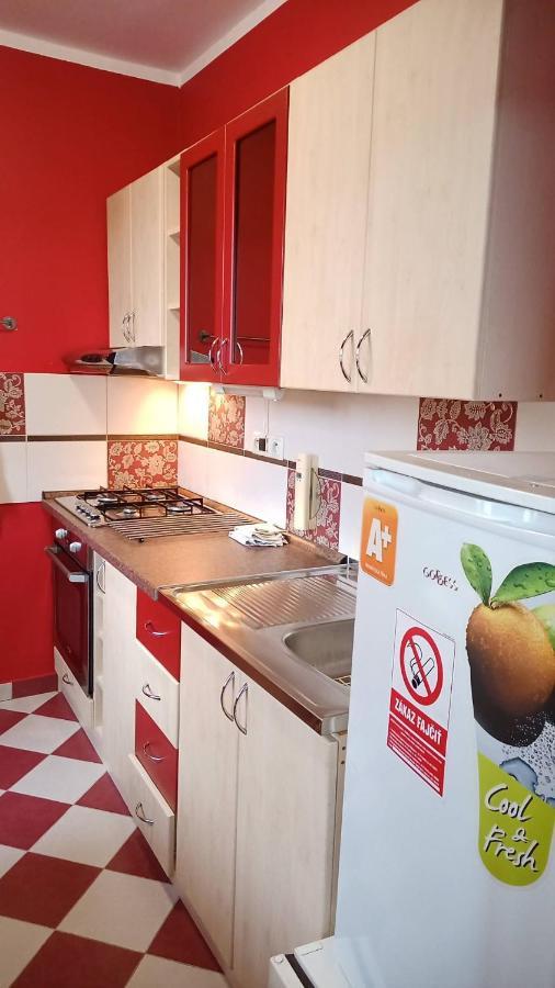 Wolf Apartman Pokojne Ubytovanie V Povazskej Bystrici Ticha Lokalita S Parkovanim Vsade Blizko Vhodne Pre Pracovne Cesty Turistiku Aj Oddych Plne Vybavena Kuchyna Považská Bystrica Extérieur photo